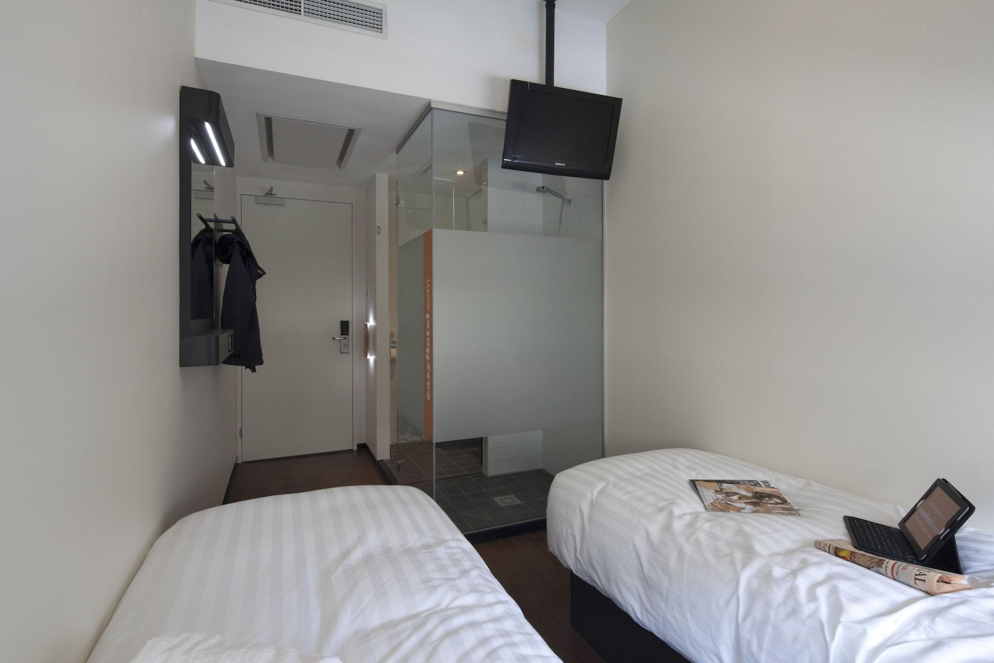 easyHotel Amsterdam City Centre South Kamer foto